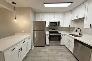 4901 S Calle Los Cerros Dr, Tempe, AZ 85282 - Photo 5