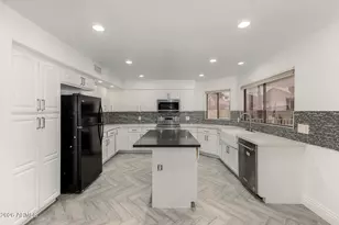 16236 N 51st St, Scottsdale, AZ 85254 - Photo 11