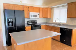 19636 N Coyote Lakes Pkwy, Surprise, AZ 85378 - Photo 5