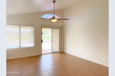 19636 N Coyote Lakes Parkway, Surprise, AZ 85378 - Photo 7