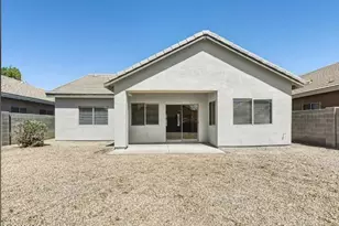 1608 S 79th Ln, Phoenix, AZ 85043 - Photo 9