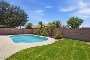 237 W Loma Vista St, Gilbert, AZ 85233 - Photo 27