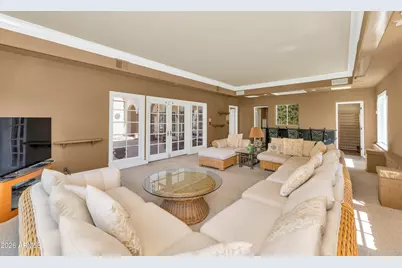 161 E Country Club Drive, Phoenix, AZ 85014 - Photo 15