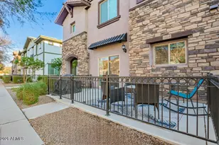1918 E Bridgeport Pkwy, Gilbert, AZ 85295 - Photo 9