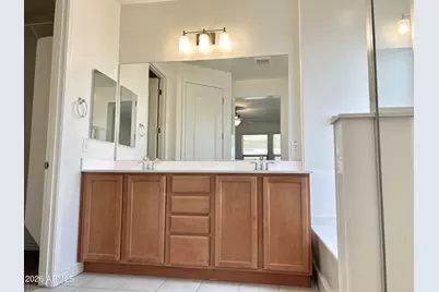 10622 E Wavelength Avenue, Mesa, AZ 85212 - Photo 11