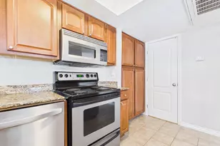 3420 W Danbury Dr, Phoenix, AZ 85053 - Photo 5