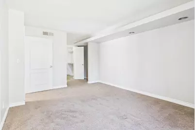 3420 W Danbury Drive #Apt C203, Phoenix, AZ 85053 - Photo 3