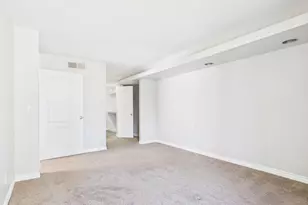 3420 W Danbury Dr, Phoenix, AZ 85053 - Photo 3