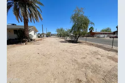 409 2nd Avenue E #11, Buckeye, AZ 85326 - Photo 3