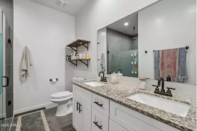 4931 S 11th Place, Phoenix, AZ 85040 - Photo 9