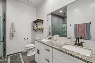 4931 S 11th Pl, Phoenix, AZ 85040 - Photo 9