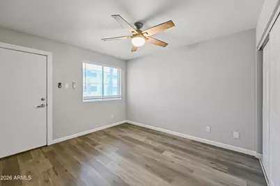 3025 N 32nd Street #Apt 27, Phoenix, AZ 85018 - Photo 3