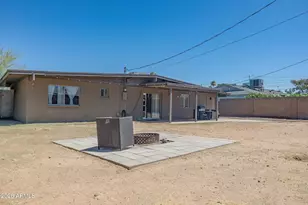 3941 E Mercer Ln, Phoenix, AZ 85028 - Photo 17