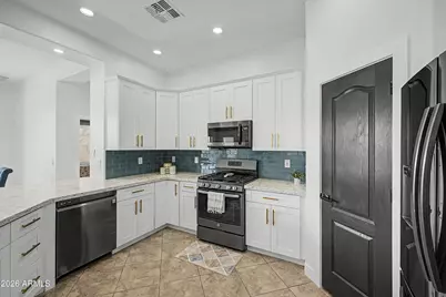 6423 W Silver Sage Lane, Phoenix, AZ 85083 - Photo 11