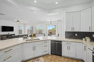 6423 W Silver Sage Ln, Phoenix, AZ 85083 - Photo 13