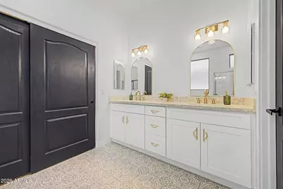 6423 W Silver Sage Lane, Phoenix, AZ 85083 - Photo 21