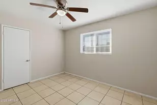 1852 E Mobile Ln, Phoenix, AZ 85040 - Photo 11