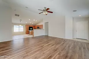 319 W Holstein Trail, San Tan Valley, AZ 85143 - Photo 3