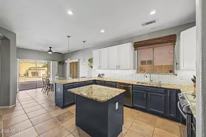 25925 N 67th Drive, Peoria, AZ 85383 - Photo 17