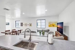 834 S Farmer Ave, Tempe, AZ 85281 - Photo 3