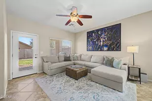 14675 W Mauna Loa Ln, Surprise, AZ 85379 - Photo 9