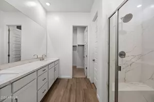 1734 E Questa Dr, Phoenix, AZ 85024 - Photo 9