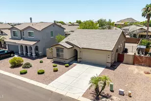 1911 W Half Moon Cir, San Tan Valley, AZ 85144 - Photo 33