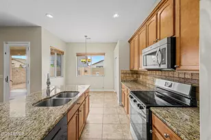 910 W Saguaro Ln, San Tan Valley, AZ 85143 - Photo 17