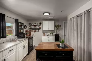 8595 N 71st Ave, Glendale, AZ 85301 - Photo 15