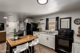 8595 N 71st Ave, Glendale, AZ 85301 - Photo 13