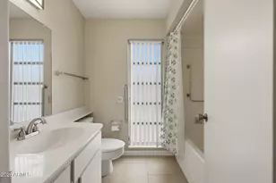11015 W Pleasant Valley Rd, Sun City, AZ 85351 - Photo 31