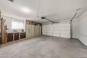 11015 W Pleasant Valley Rd, Sun City, AZ 85351 - Photo 27