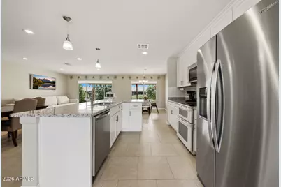 11015 W Pleasant Valley Road, Sun City, AZ 85351 - Photo 15