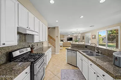 8039 W Foothill Drive, Peoria, AZ 85383 - Photo 21