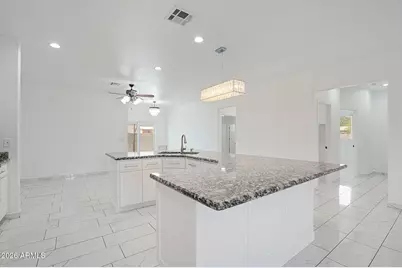 5802 S 42nd Avenue, Phoenix, AZ 85041 - Photo 11