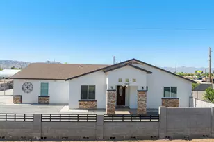 5802 S 42nd Ave, Phoenix, AZ 85041 - Photo 3