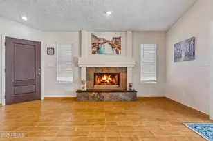 8058 W Laurel Ln, Peoria, AZ 85345 - Photo 7