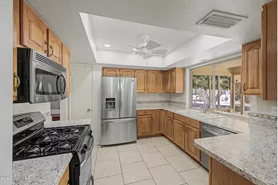 10357 W Cameo Drive, Sun City, AZ 85351 - Photo 17