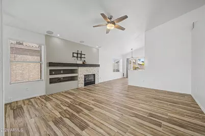 8625 W Paradise Drive, Peoria, AZ 85345 - Photo 7