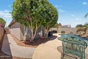 8625 W Paradise Dr, Peoria, AZ 85345 - Photo 33