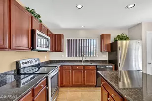 40369 W Peggy Ct, Maricopa, AZ 85138 - Photo 11
