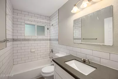 102 W Maryland Avenue #E1, Phoenix, AZ 85013 - Photo 11