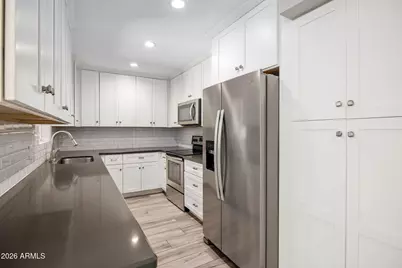 102 W Maryland Avenue #E1, Phoenix, AZ 85013 - Photo 5