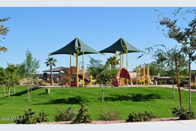 143 W Sweet Shrub Avenue, San Tan Valley, AZ 85140 - Photo 9