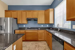 2403 E Robb Ln, Phoenix, AZ 85024 - Photo 11