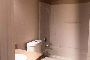4429 N 53rd Ln, Phoenix, AZ 85031 - Photo 3