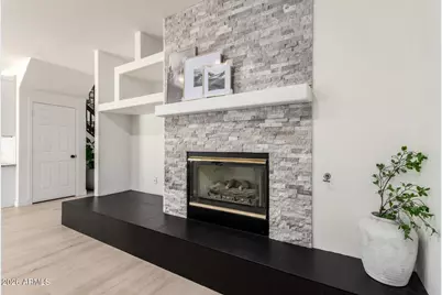 4025 E Paso Trail, Phoenix, AZ 85050 - Photo 9