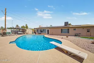 4001 E Hancock Dr, Phoenix, AZ 85028 - Photo 29