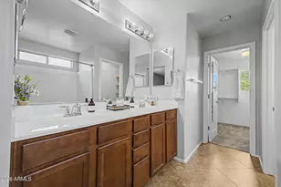 2154 S Martingale Rd, Gilbert, AZ 85295 - Photo 25
