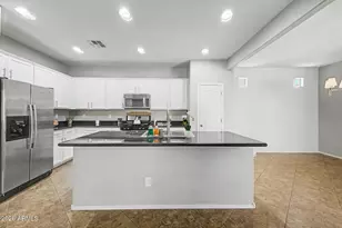 2154 S Martingale Rd, Gilbert, AZ 85295 - Photo 17